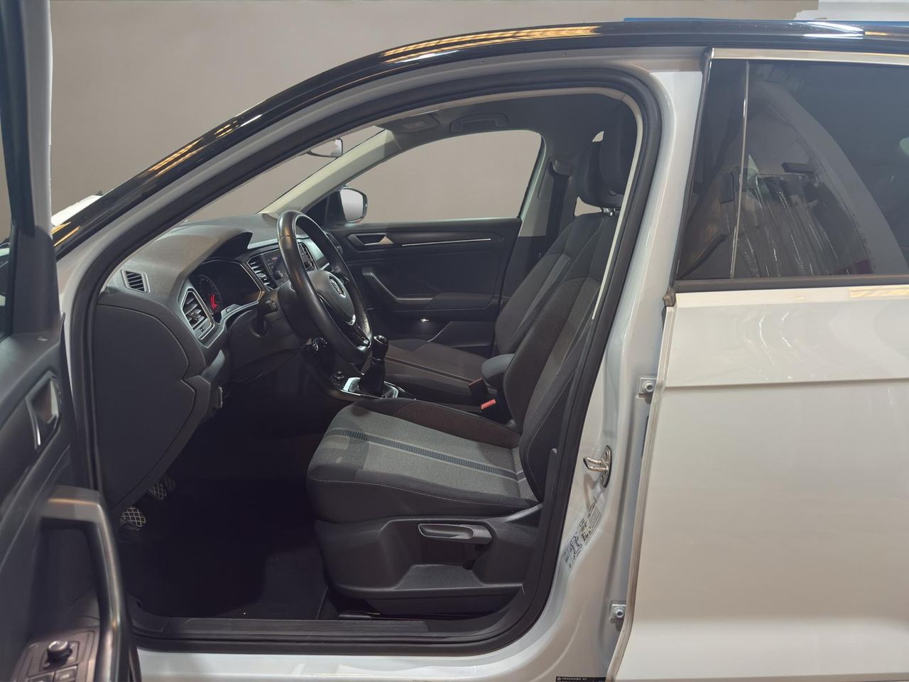 Volkswagen T-Roc Advance Style 1.5 TSI 110kW (150CV) - Foto 2