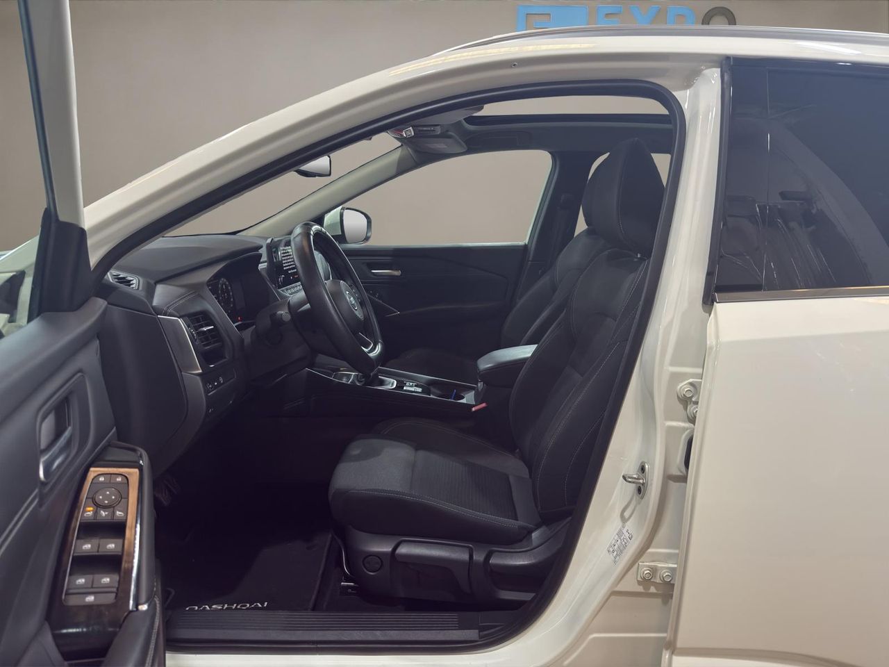 Nissan Qashqai DIG-T 103kW mHEV Premiere Edition Bit. - Foto 2