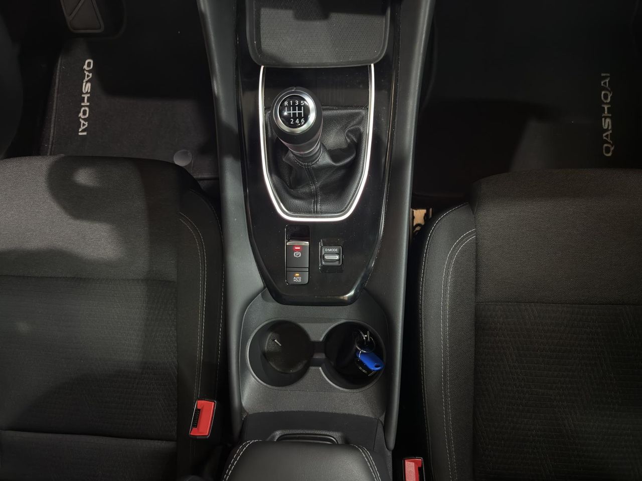 Nissan Qashqai DIG-T 103kW mHEV Premiere Edition Bit. - Foto 2