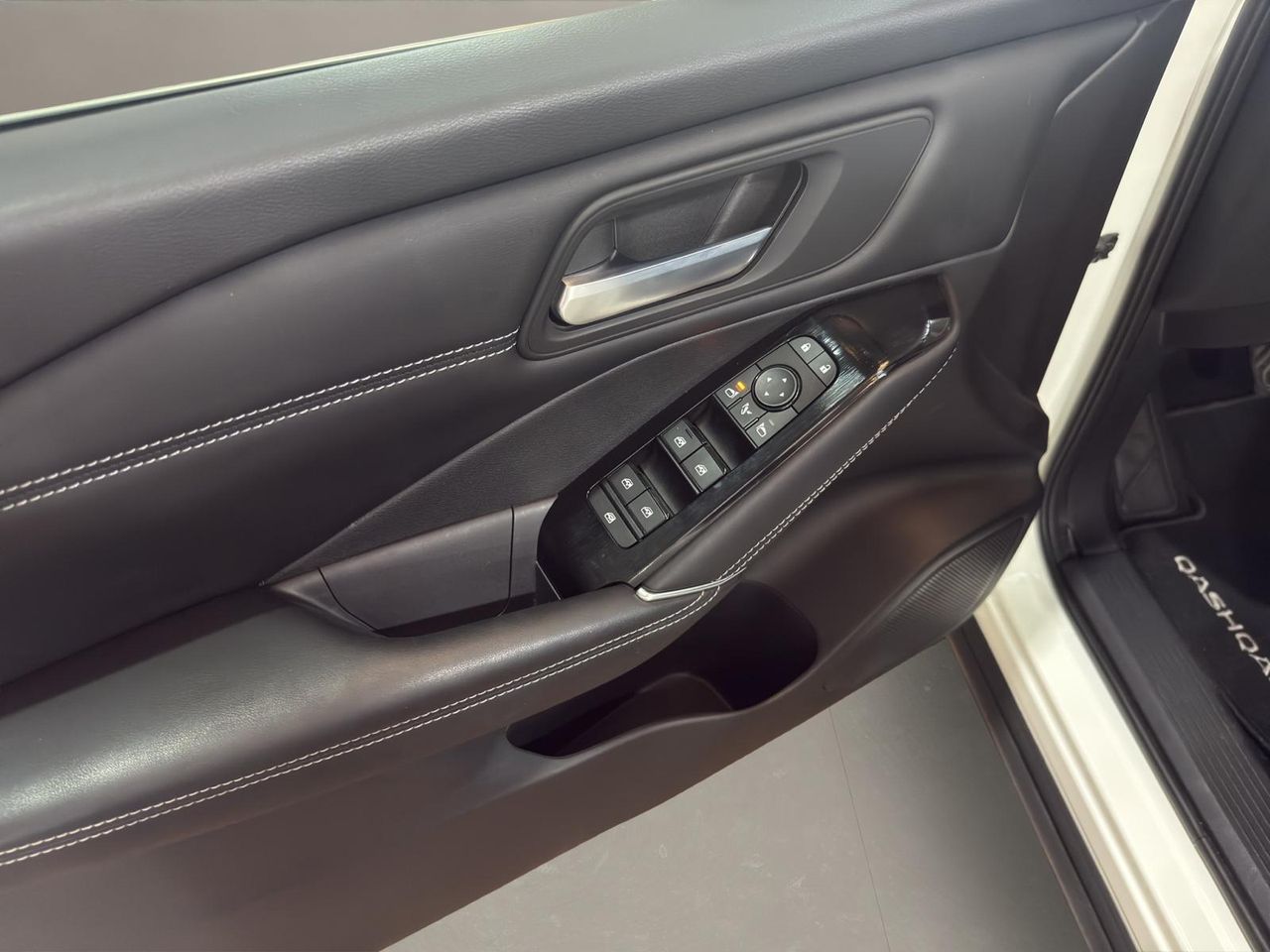 Nissan Qashqai DIG-T 103kW mHEV Premiere Edition Bit. - Foto 2