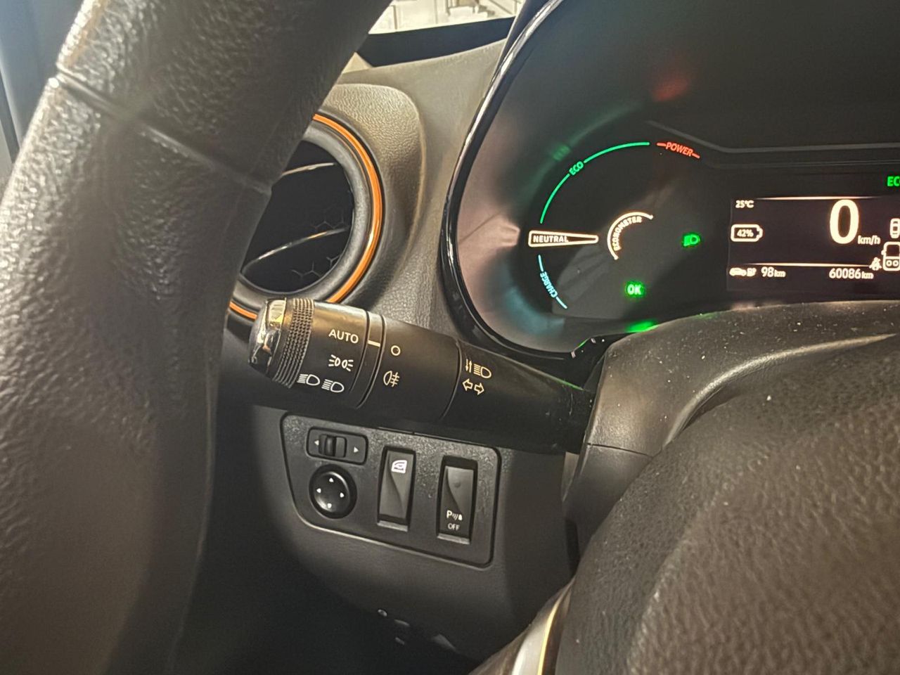 Dacia Spring Business Electric 33kW (45CV) - Foto 2
