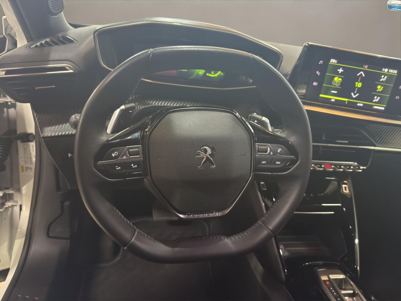 Peugeot 2008 Allure Pack BlueHDI 130 S&S EAT8 - Foto 2