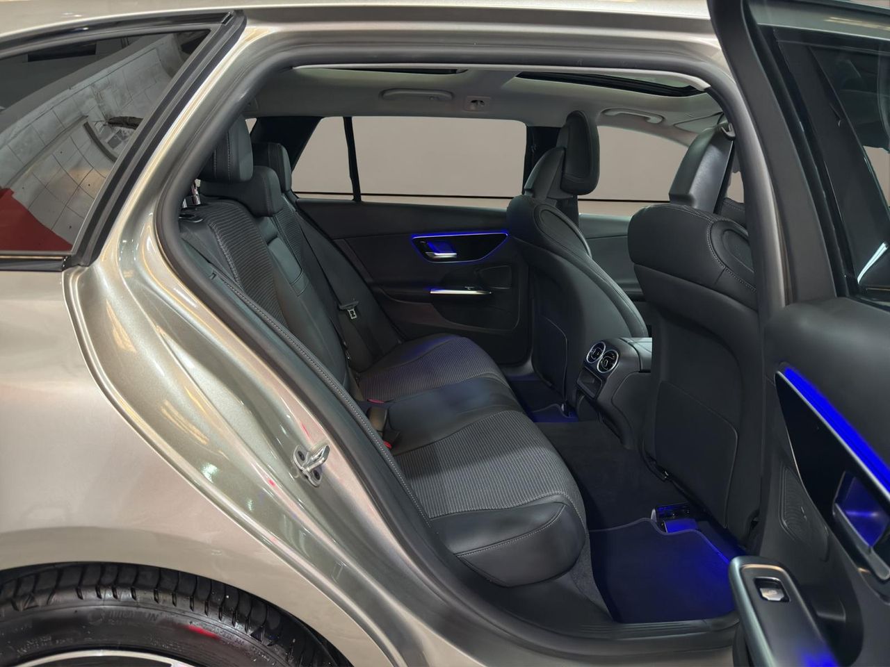 Mercedes Clase C C 300 e Estate - Foto 2