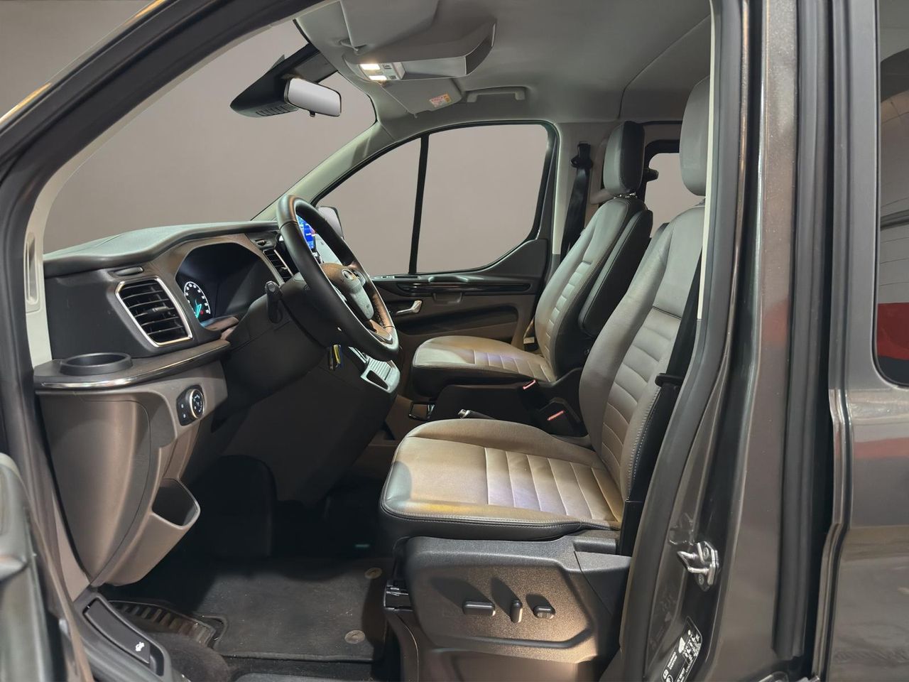 Ford Tourneo Custom 2.0 EcoBlue 136kW L1 Titanium X Auto - Foto 2