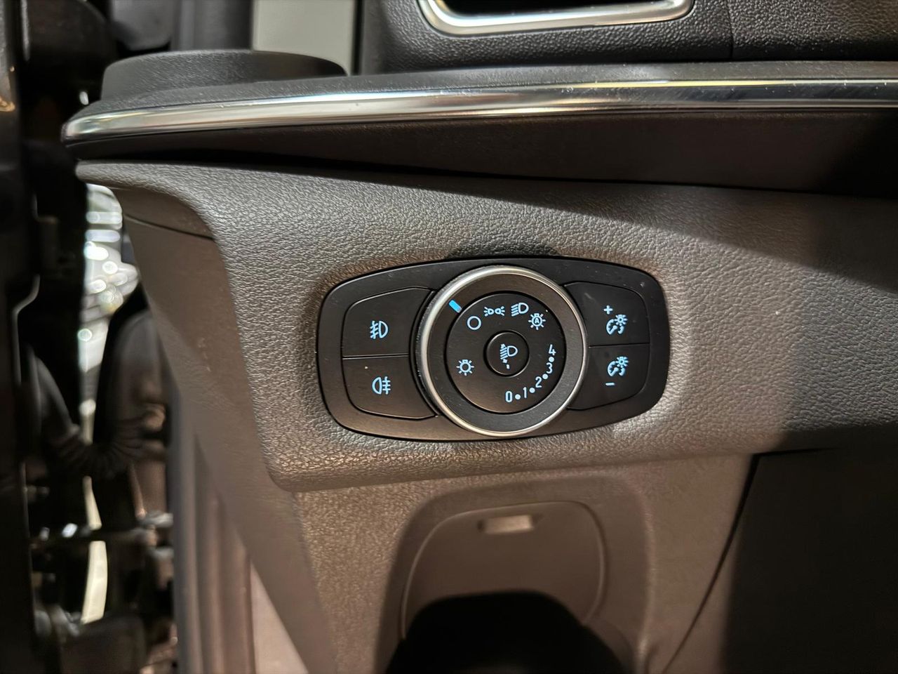 Ford Tourneo Custom 2.0 EcoBlue 136kW L1 Titanium X Auto - Foto 2