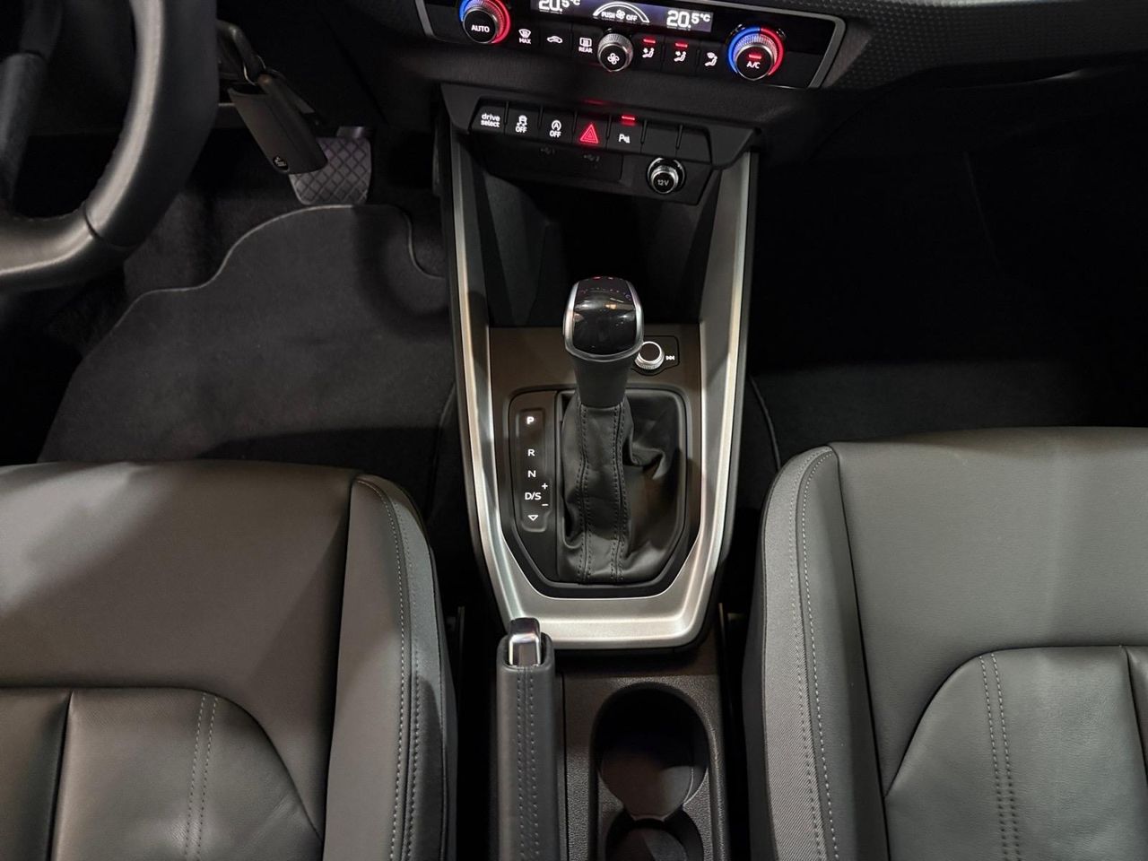 Audi A1 Sportback Black line 35 TFSI 110kW S tro - Foto 2