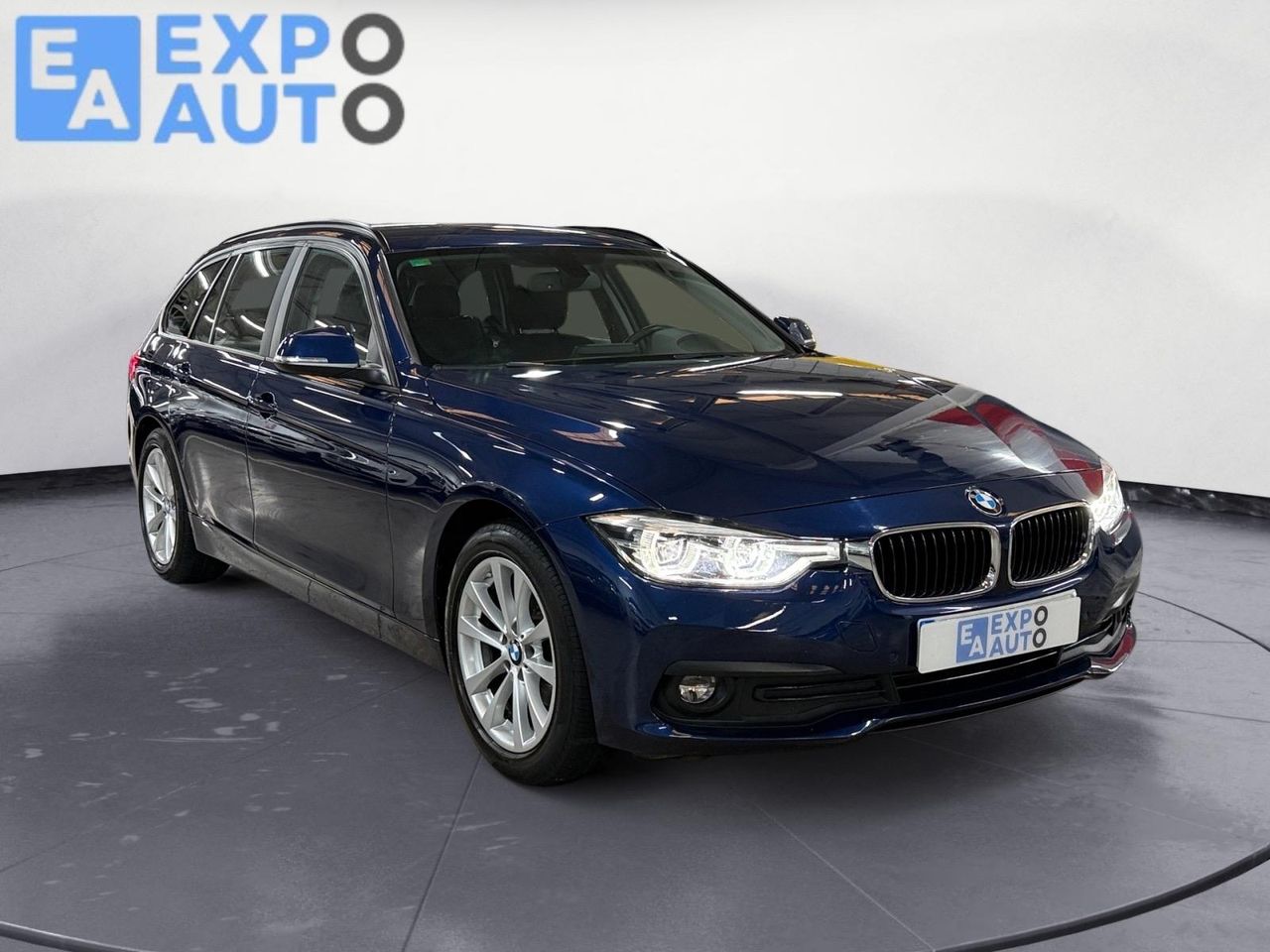 BMW Serie 3 318d Touring - Foto 2