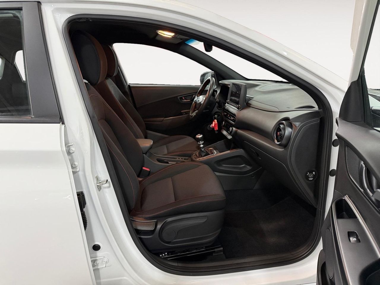 Hyundai Kona 1.0 TGDI N Line 30 Aniversario 4X2 - Foto 2