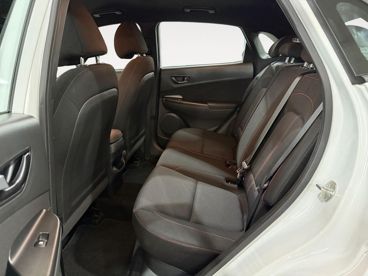 Hyundai Kona 1.0 TGDI N Line 30 Aniversario 4X2 - Foto 2