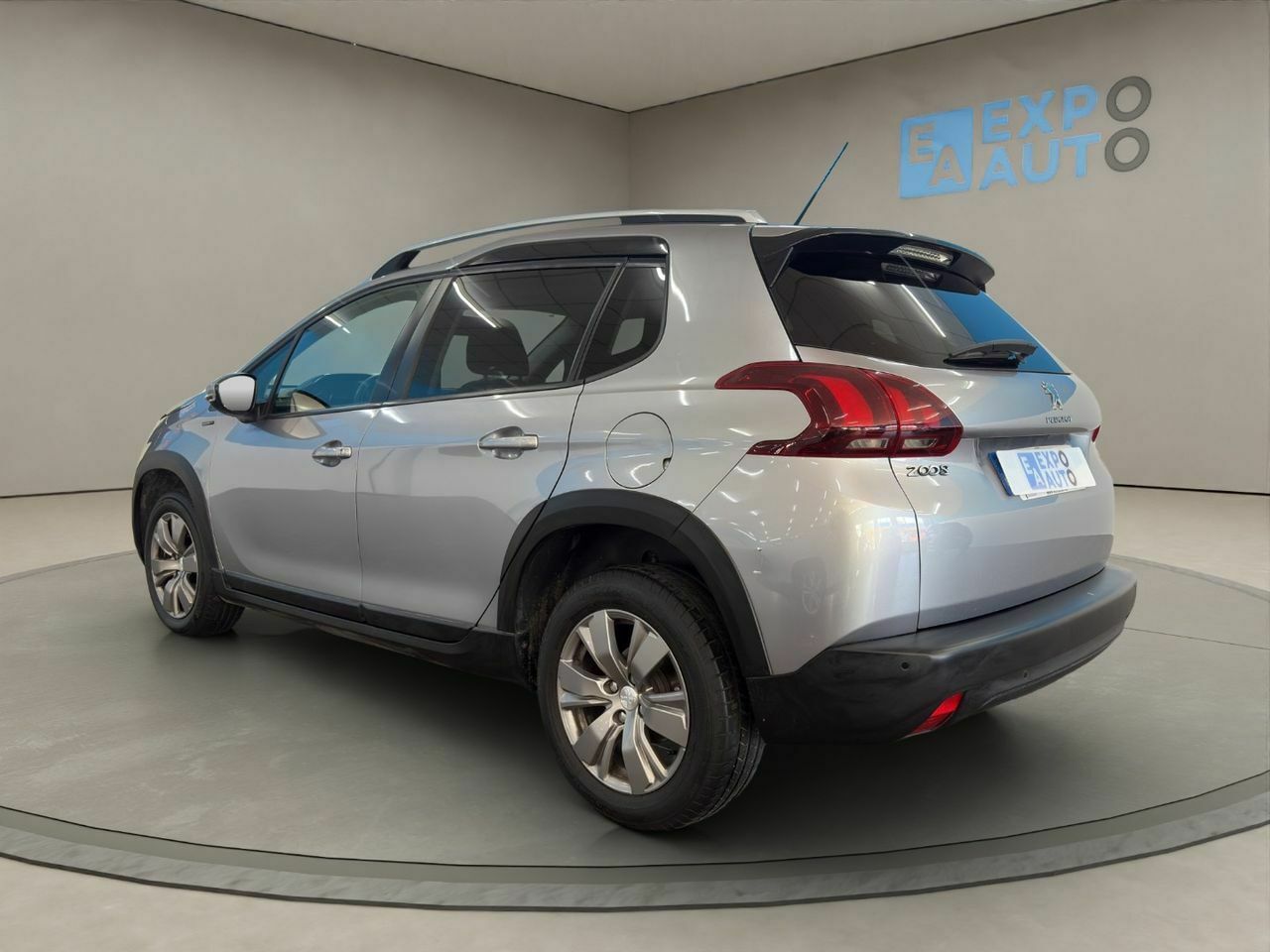 Peugeot 2008 Allure BlueHDi 100 SS  - Foto 2