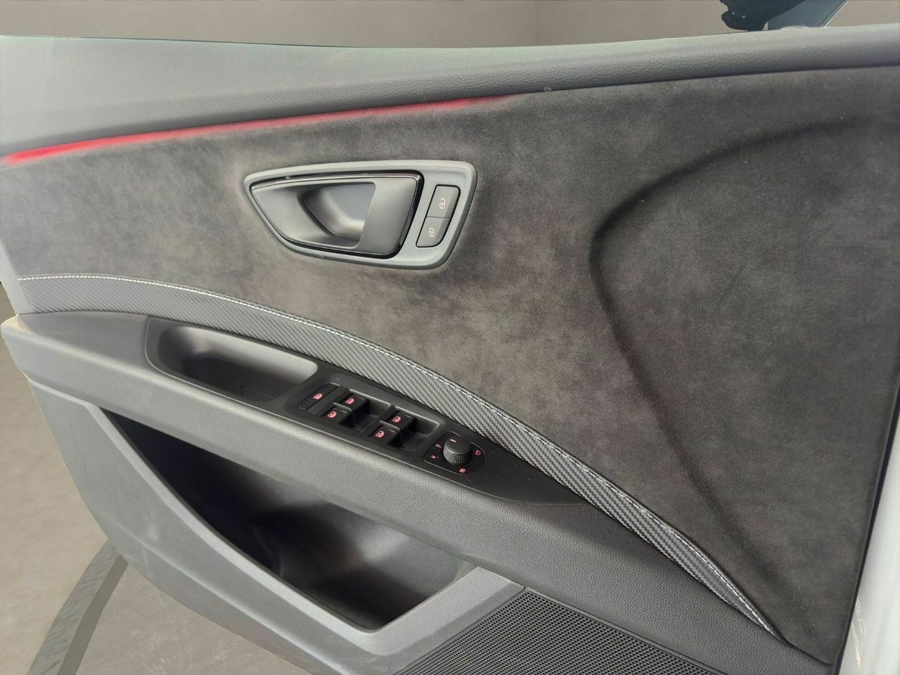 Seat Leon 2.0 TSI 213kW DSG7 Cupra Carbon Edition  - Foto 2