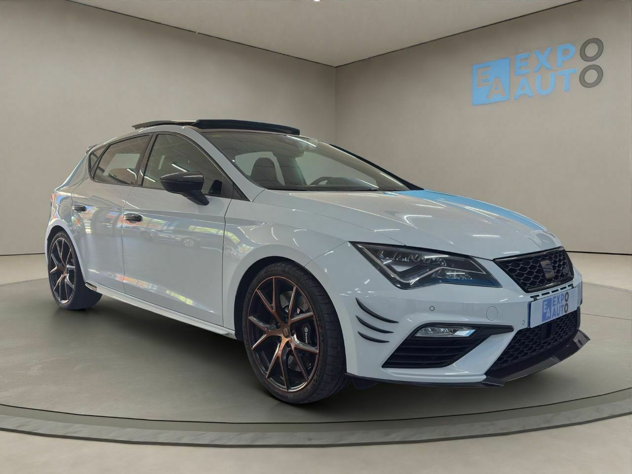Seat Leon 2.0 TSI 213kW DSG7 Cupra Carbon Edition  - Foto 2