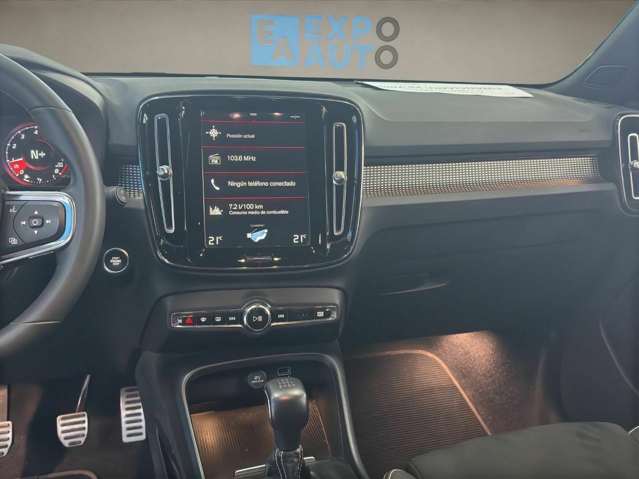 Volvo XC40 1.5 T2 RDesign  - Foto 2
