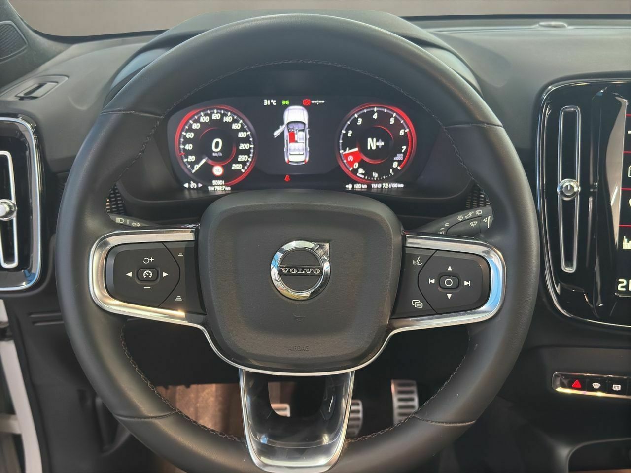 Volvo XC40 1.5 T2 RDesign  - Foto 2