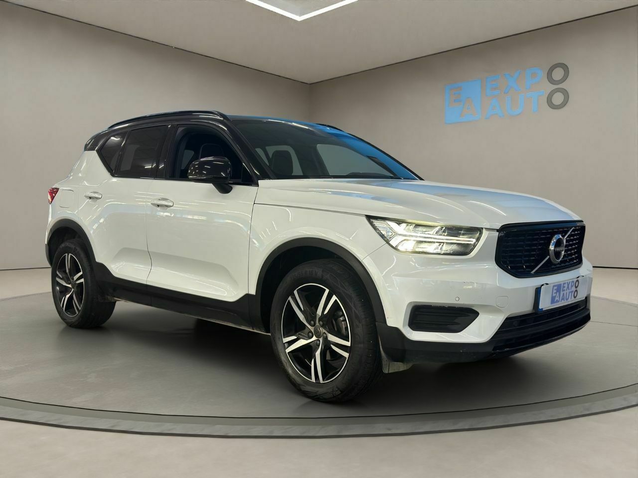 Volvo XC40 1.5 T2 RDesign  - Foto 2