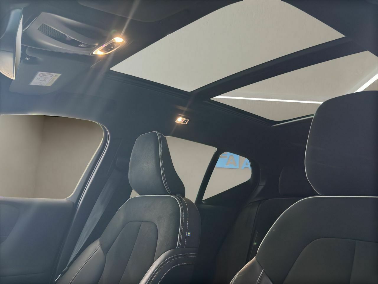 Volvo XC40 1.5 T2 RDesign  - Foto 2
