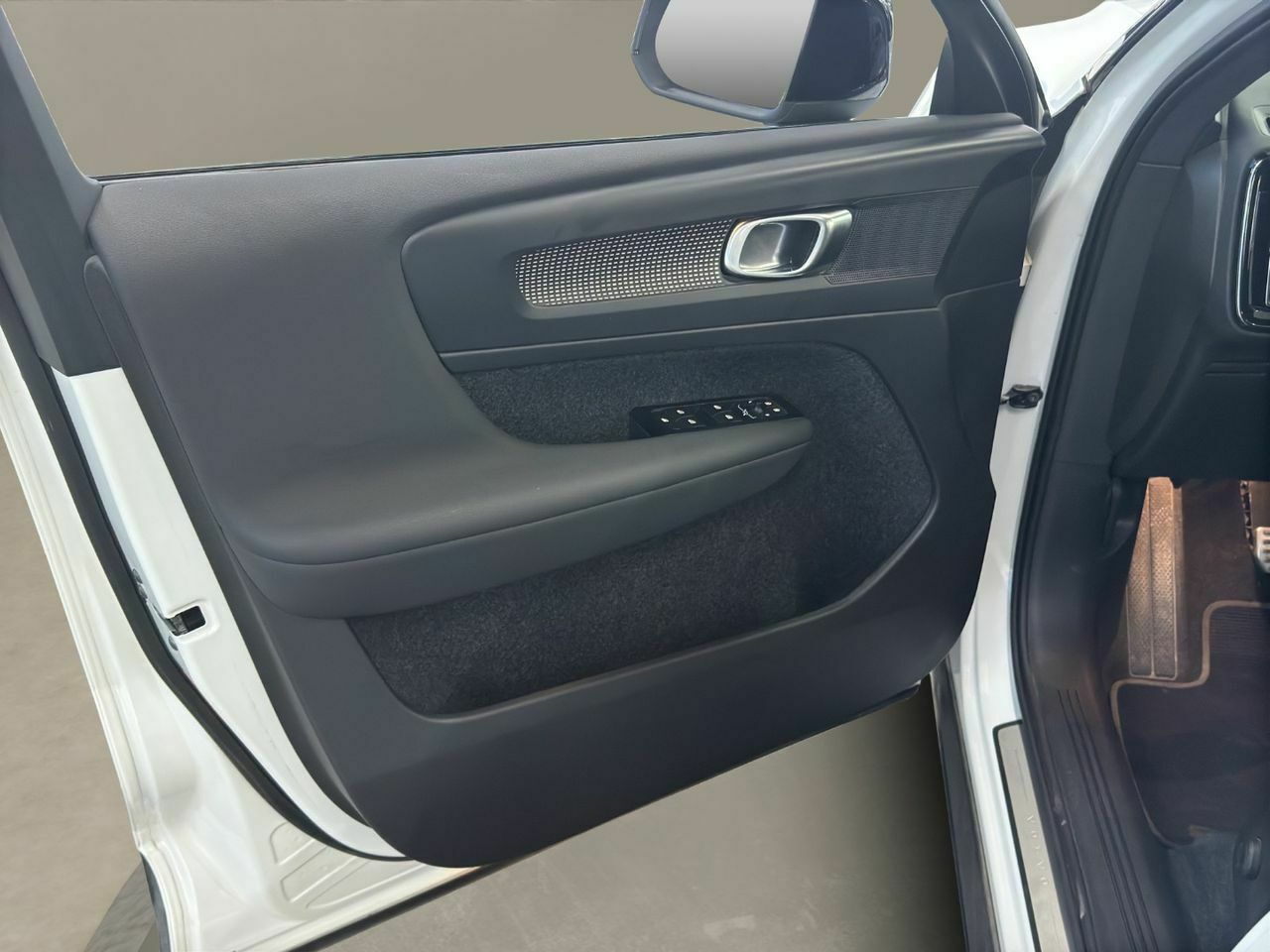 Volvo XC40 1.5 T2 RDesign  - Foto 2