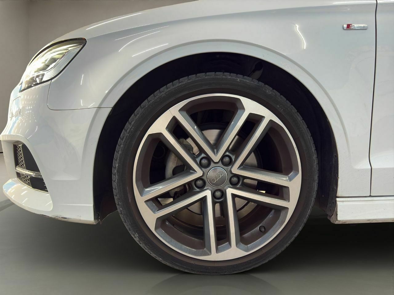 Audi A3 S line edition 1.0 TFSI S tronic Sportb  - Foto 2