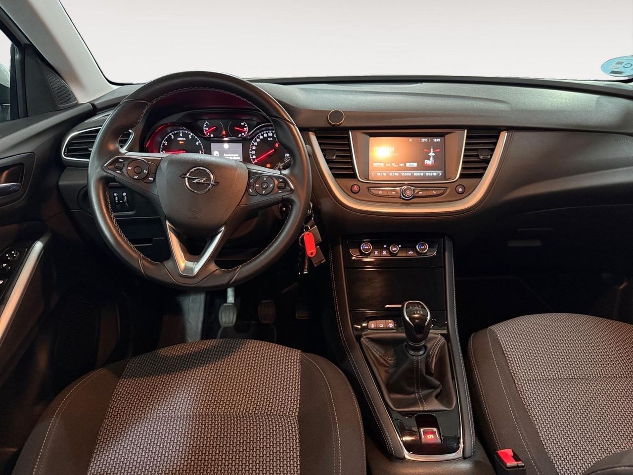 Opel Grandland X 1.2 Turbo Selective - Foto 2