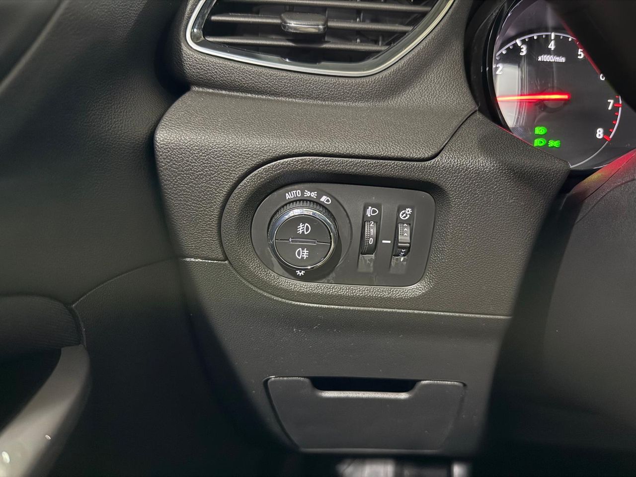 Opel Grandland X 1.2 Turbo Selective - Foto 2