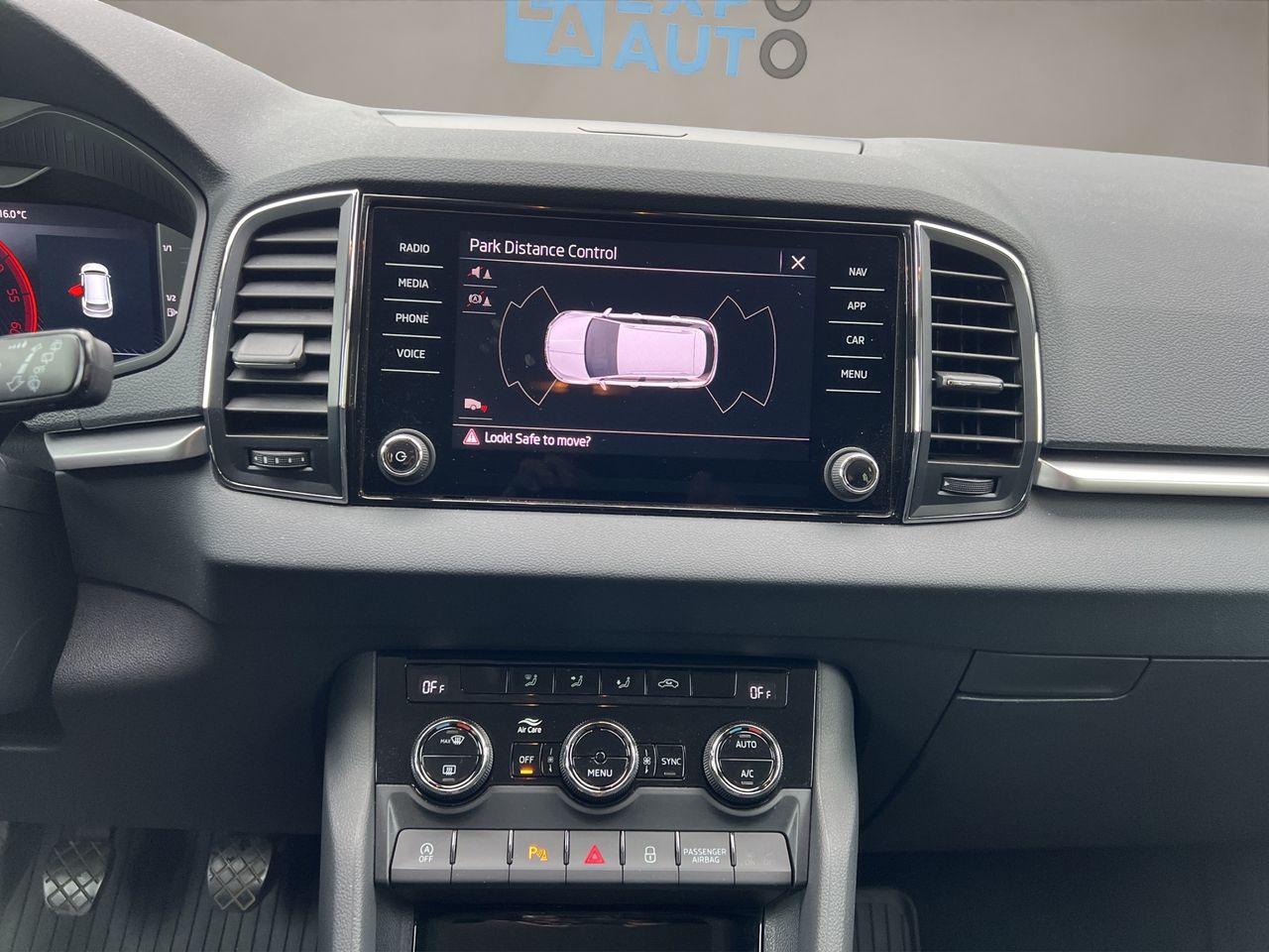 Skoda Karoq 2.0 TDI Ambition  - Foto 2