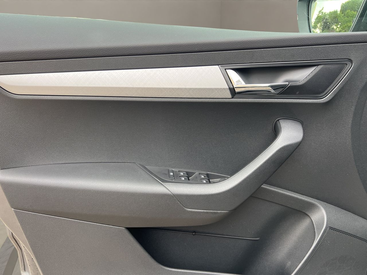 Skoda Karoq 2.0 TDI Ambition  - Foto 2