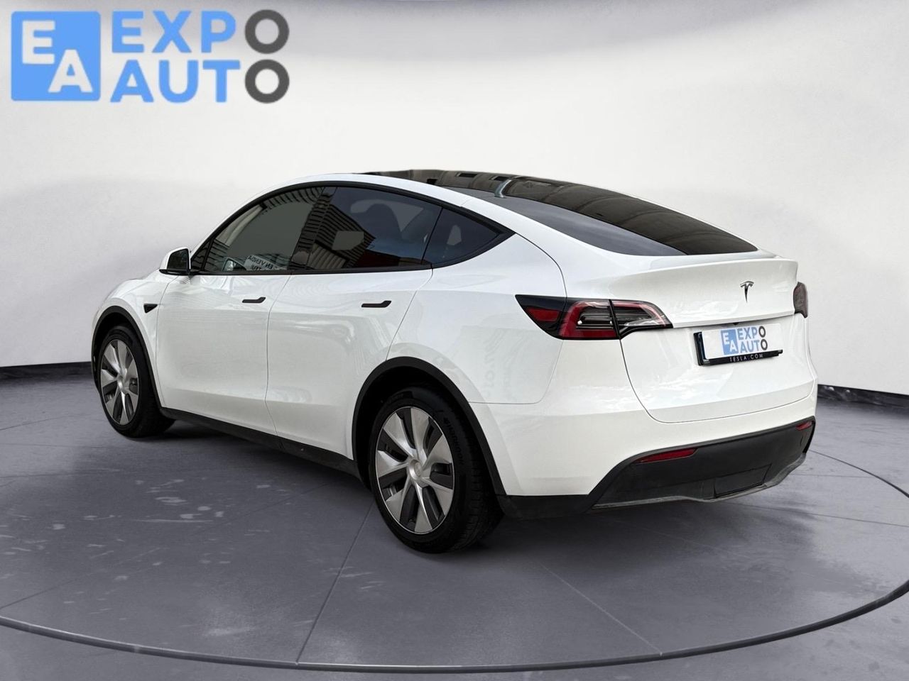 Tesla Model Y Tracción Trasera RWD - Foto 2