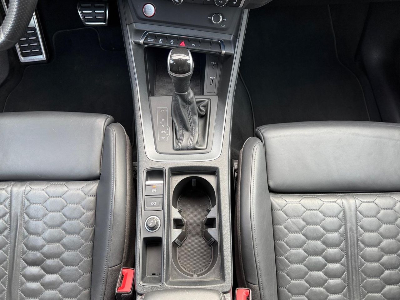 Audi Q3 RS 2.5 TFSI quattro - Foto 2