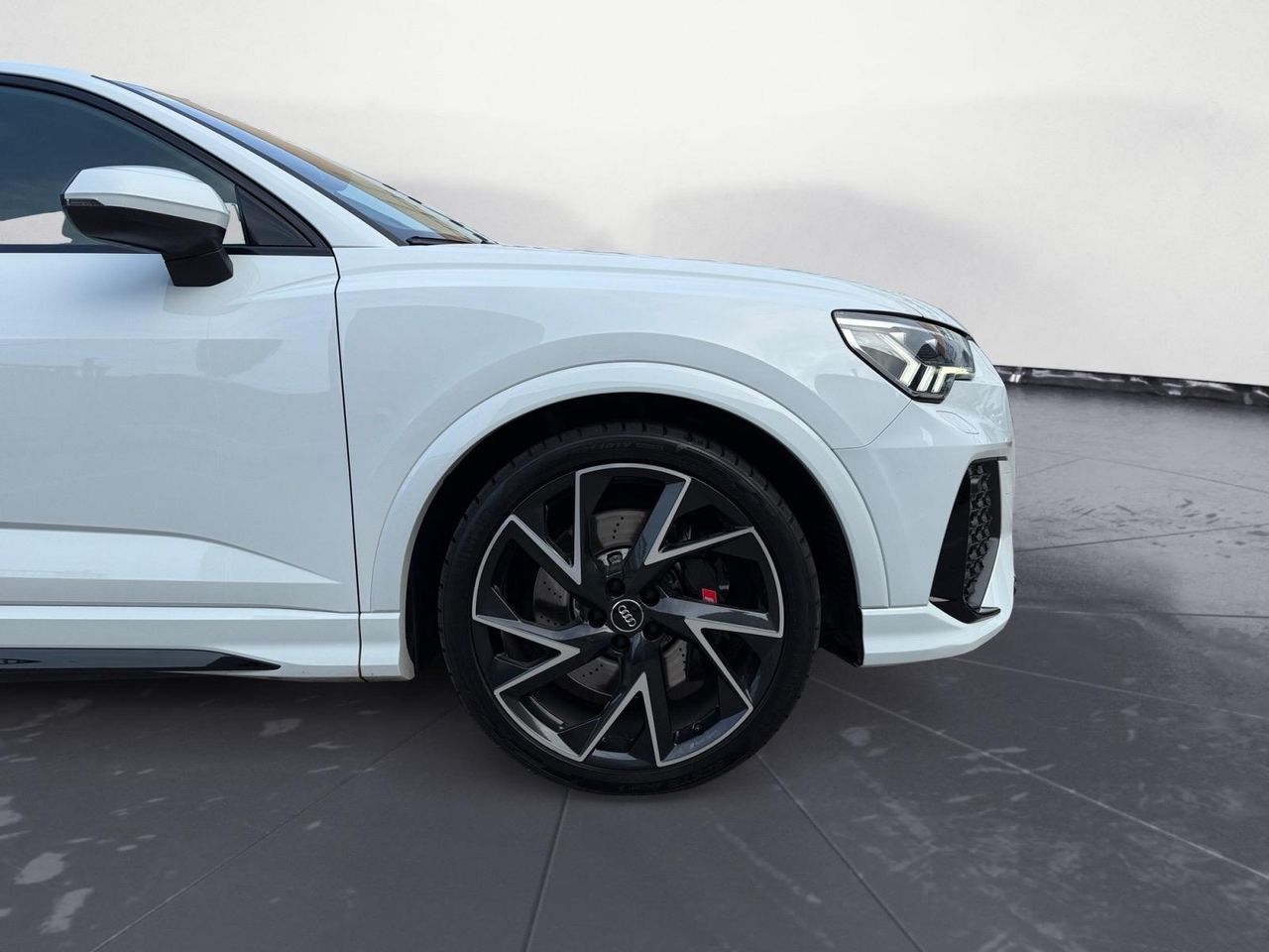 Audi Q3 RS 2.5 TFSI quattro - Foto 2