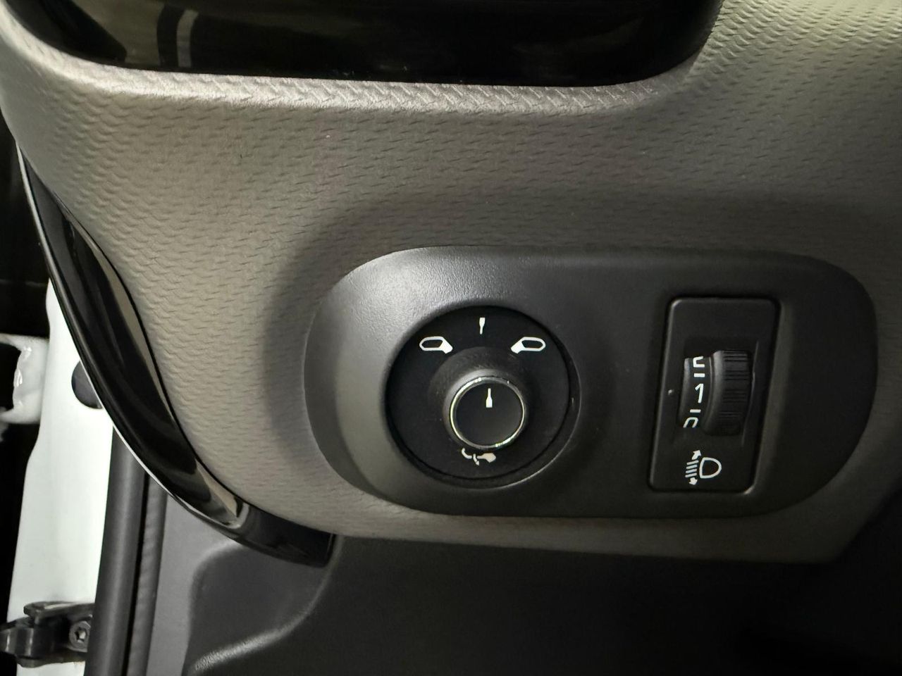 Citroën C4 Cactus BlueHDi 100 S&S Feel - Foto 2