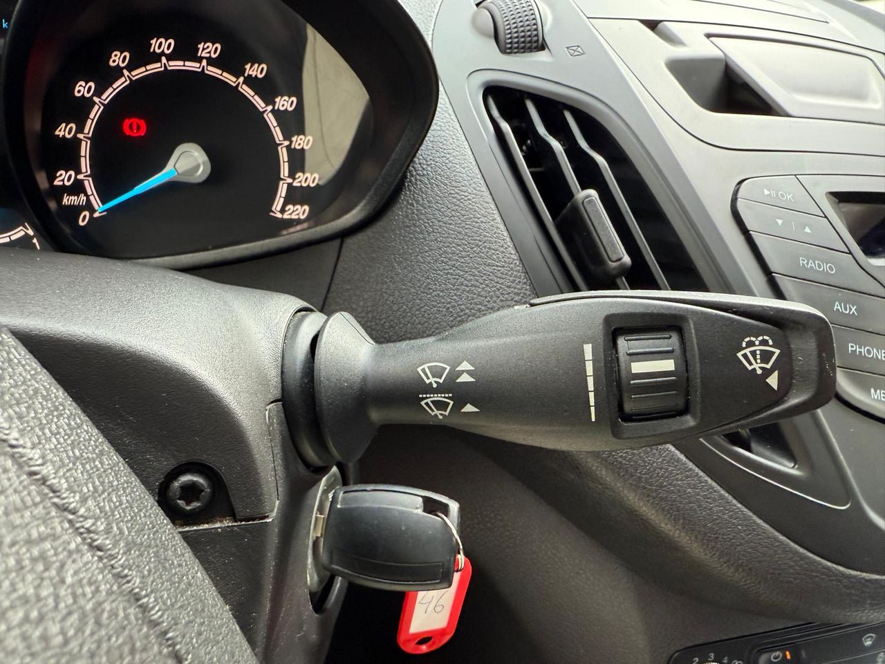 Ford Tourneo Courier 1.5 TDCi 75cv Trend - Foto 2