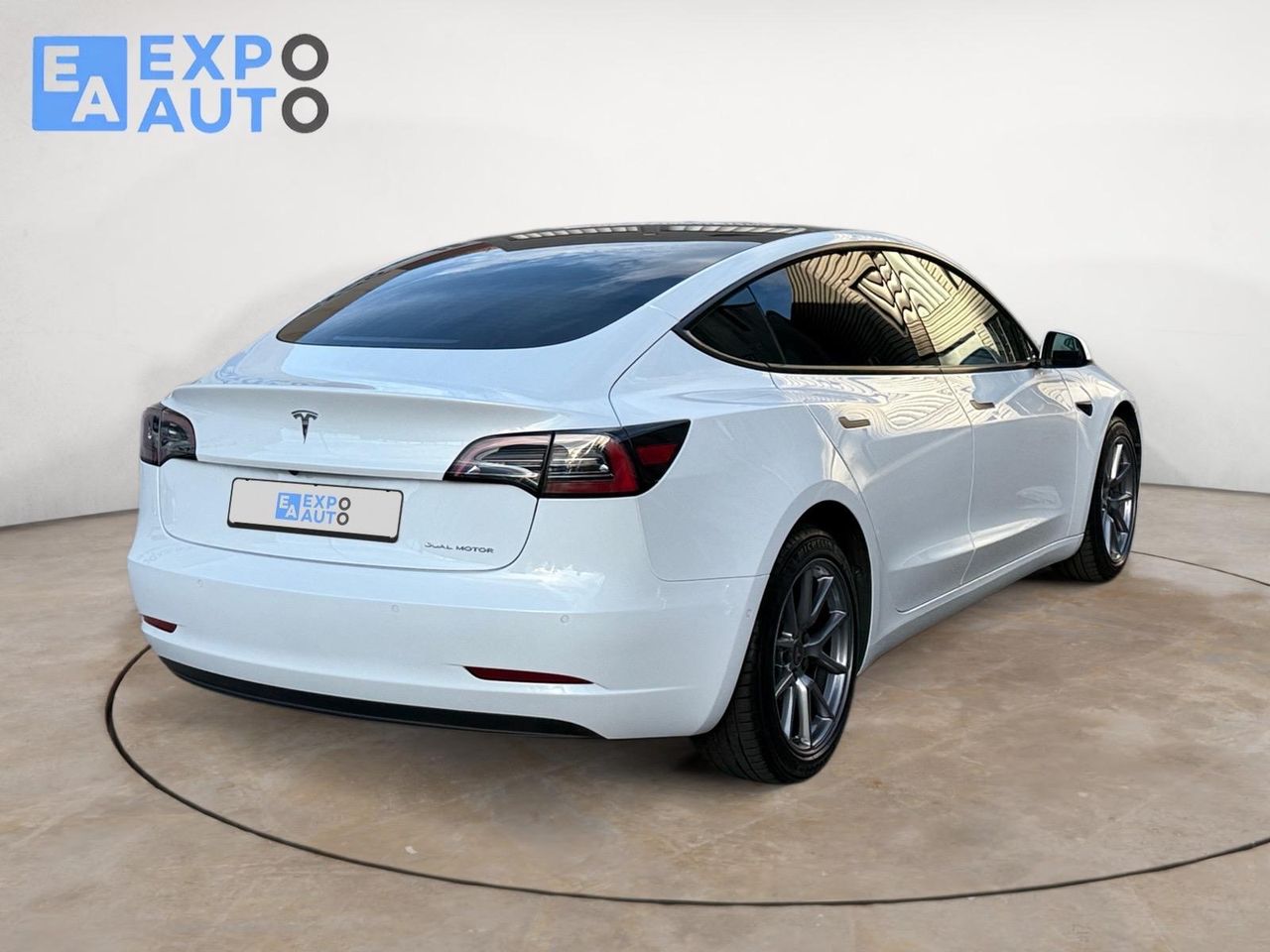 Tesla Model 3 Estándar Plus RWD - Foto 2