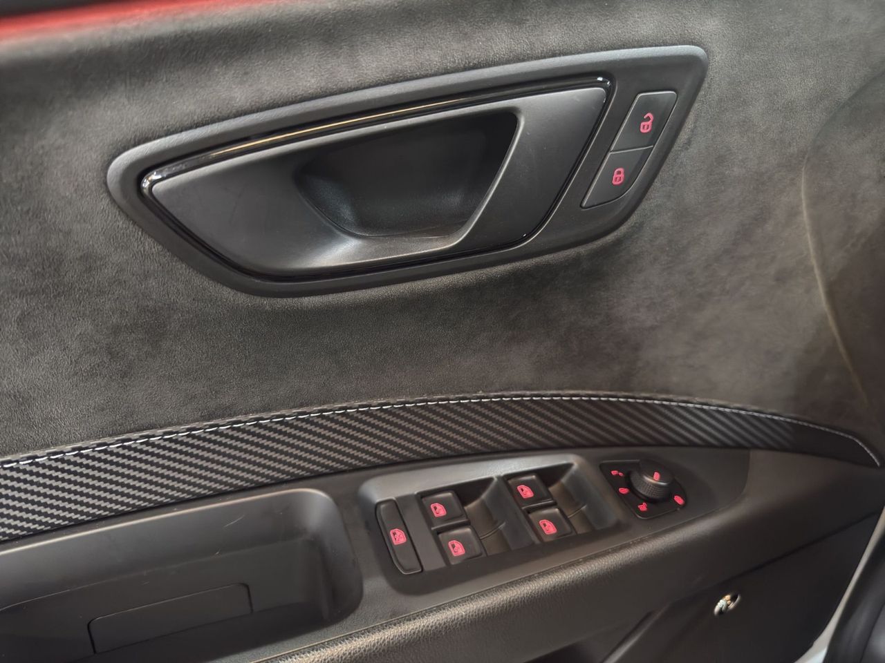 Seat Leon 2.0 TSI 213 kW 290CV DSG7 StSp Cupra  - Foto 2