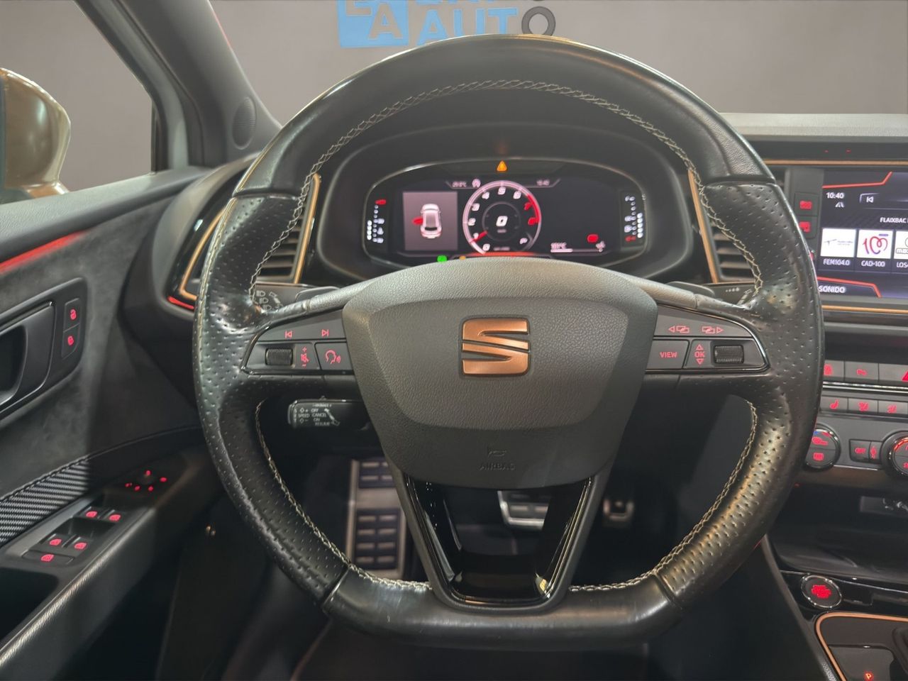 Seat Leon 2.0 TSI 213 kW 290CV DSG7 StSp Cupra  - Foto 2