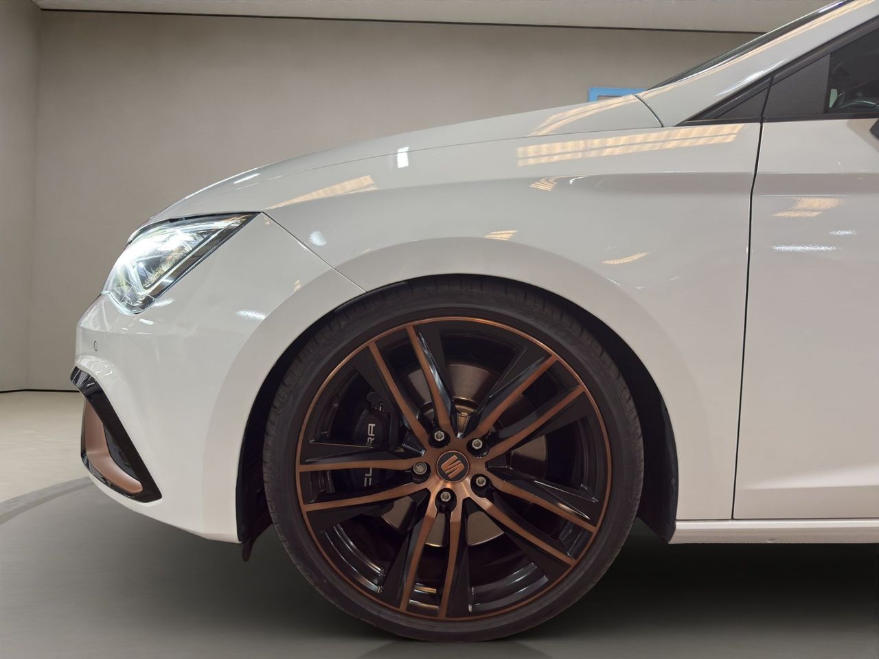 Seat Leon 2.0 TSI 213 kW 290CV DSG7 StSp Cupra  - Foto 2