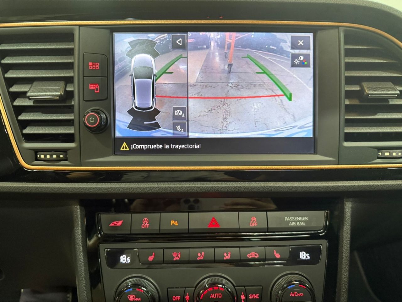 Seat Leon 2.0 TSI 213 kW 290CV DSG7 StSp Cupra  - Foto 2