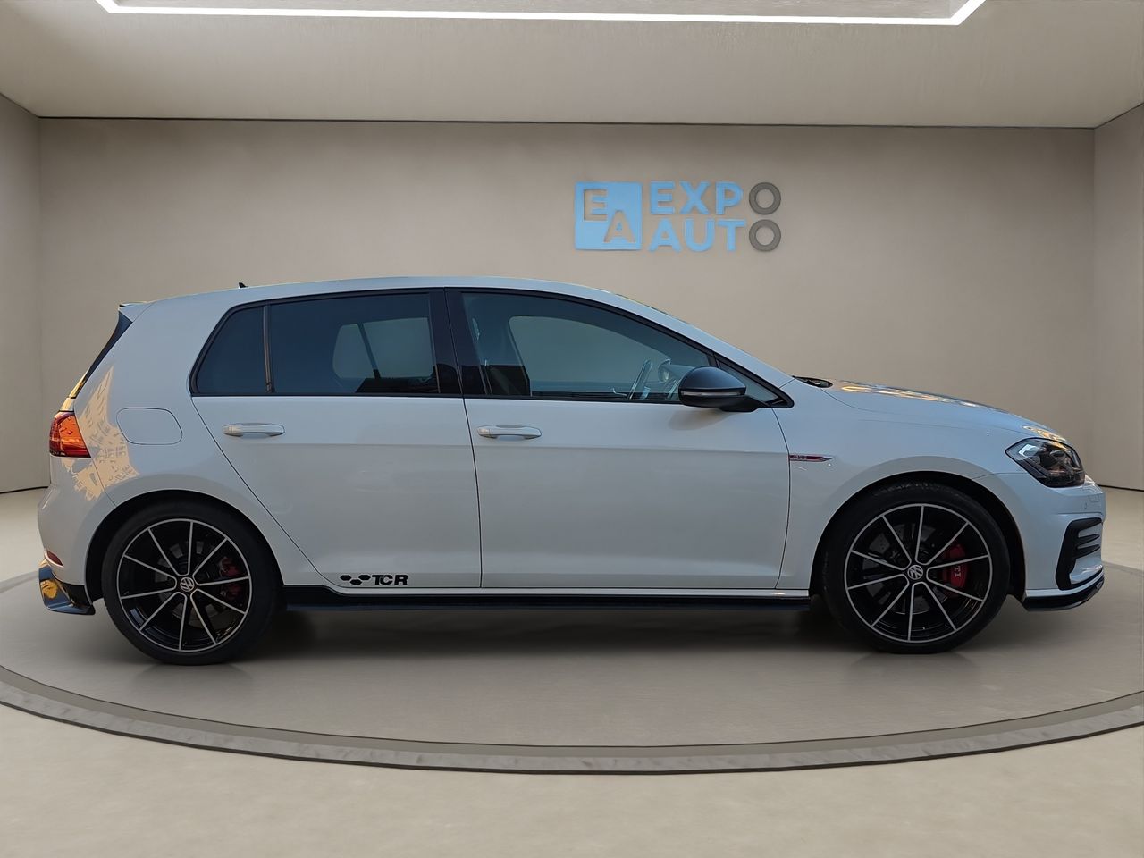 Volkswagen Golf GTI TCR 2.0 TSI 213kW290CV DSG  - Foto 2