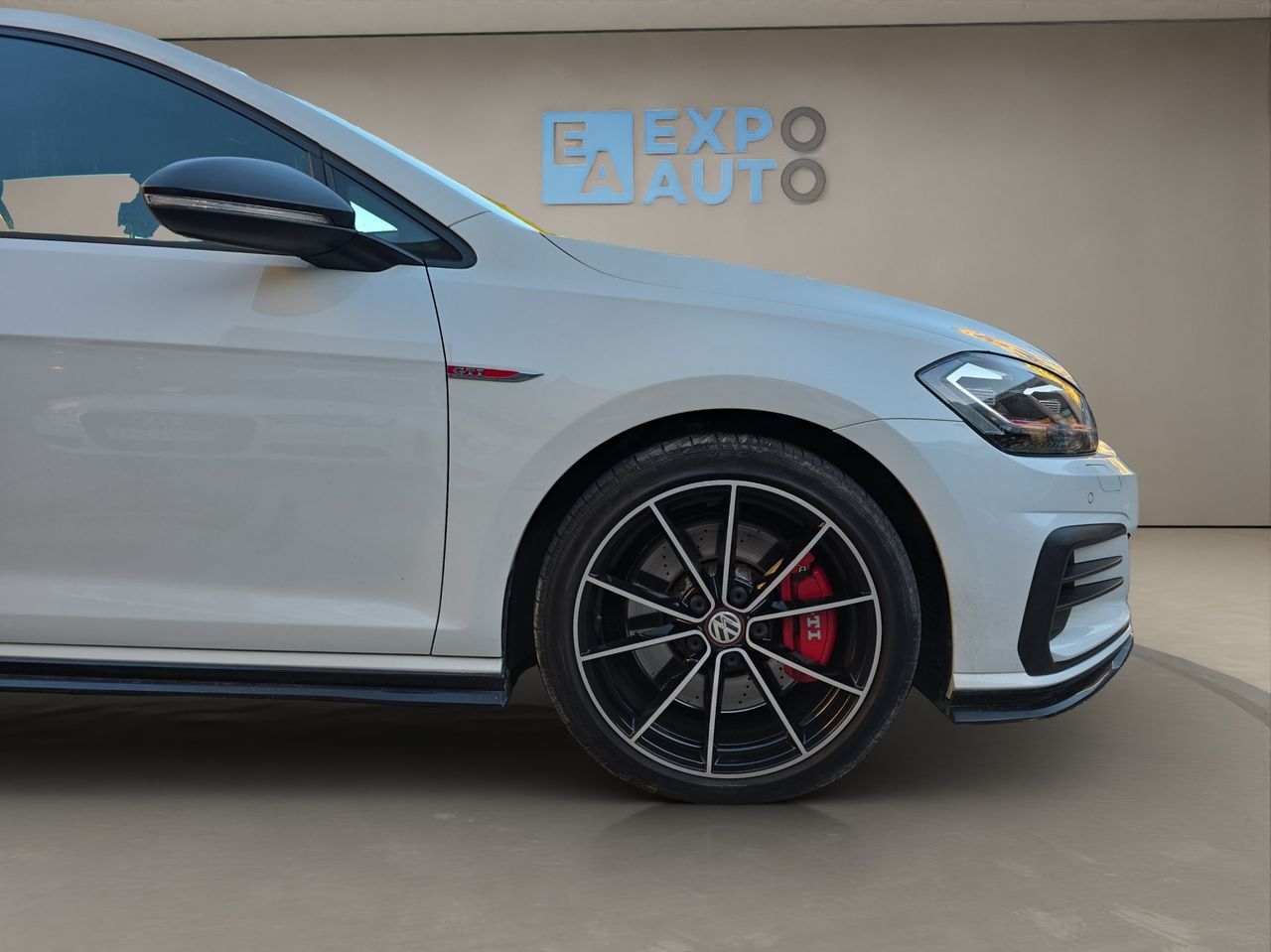 Volkswagen Golf GTI TCR 2.0 TSI 213kW290CV DSG  - Foto 2