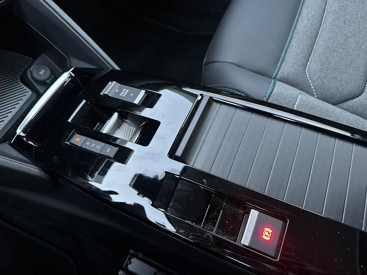 Citroën C4 BlueHDi 130 S&S EAT8 Shine - Foto 2