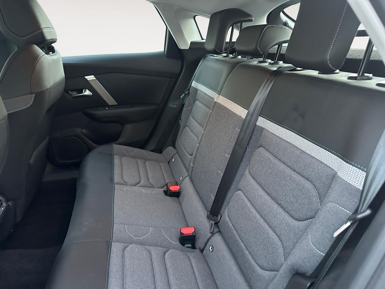 Citroën C4 BlueHDi 130 S&S EAT8 Shine - Foto 2