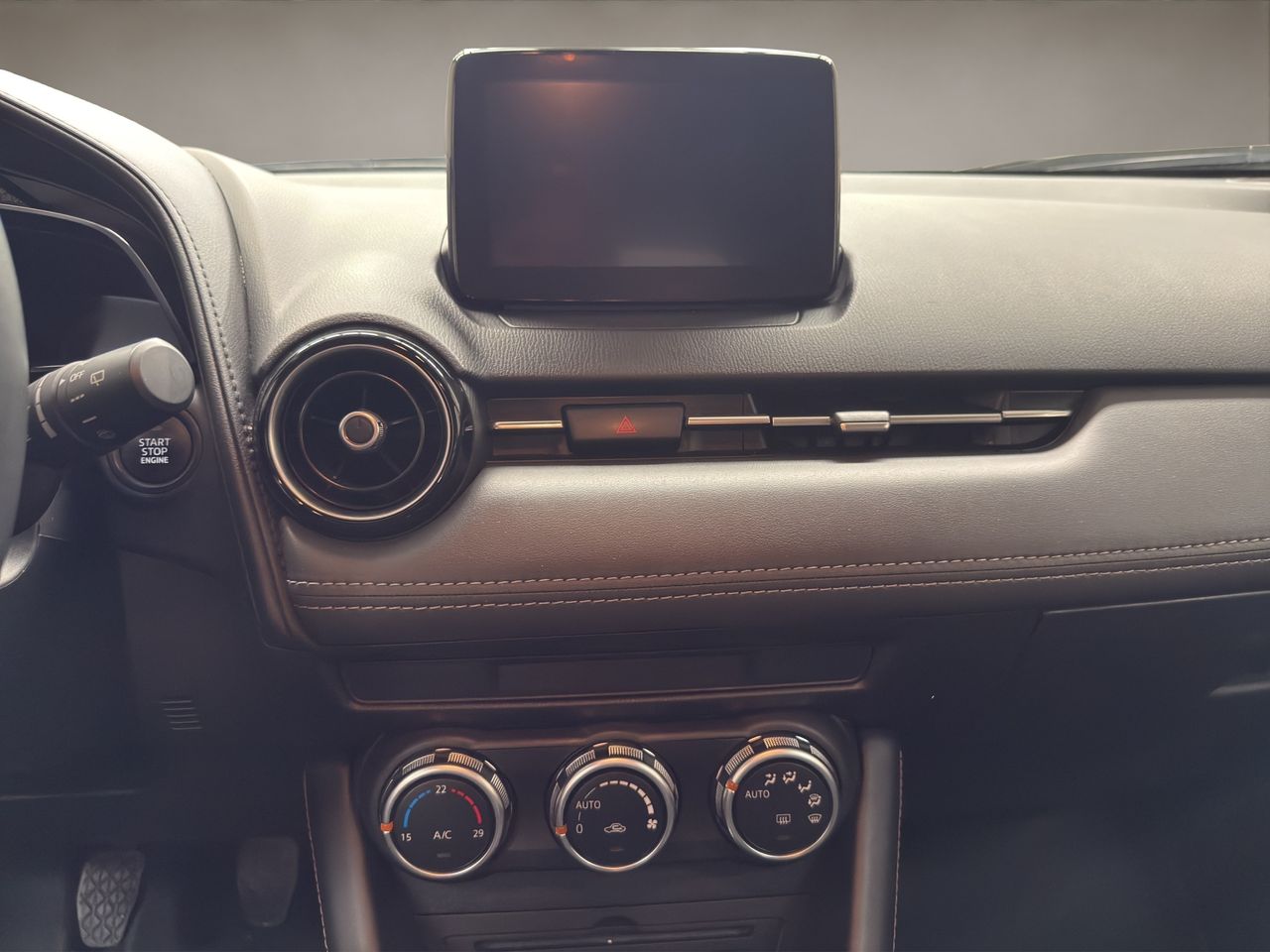 Mazda CX-3 2.0 G 2WD Zenith Safety  - Foto 2