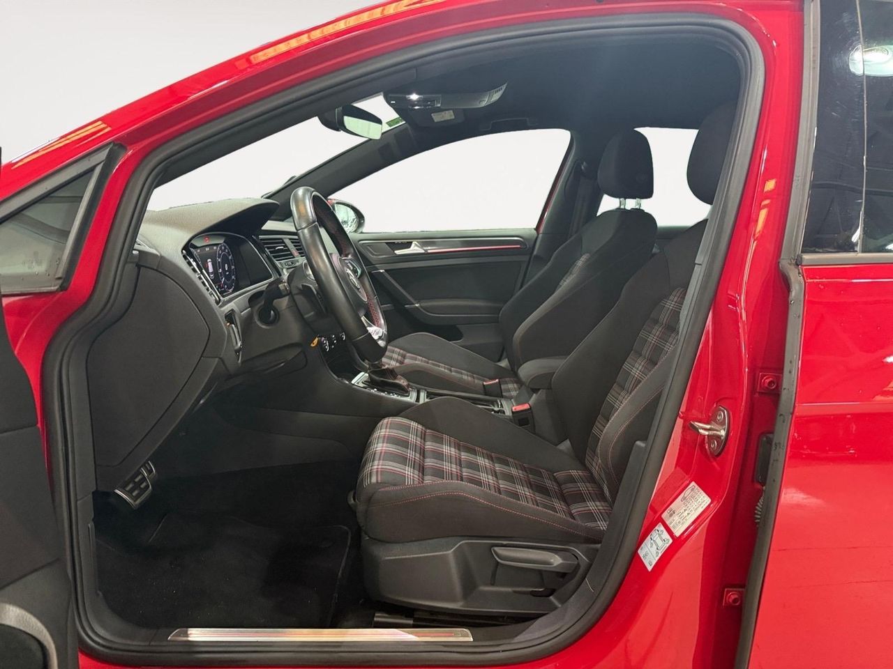 Volkswagen Golf GTI Performance 2.0 TSI 180kW(245CV) DSG - Foto 2