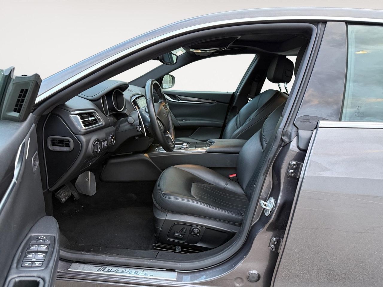 Maserati Ghibli 3.0 V6 DS RWD - Foto 2