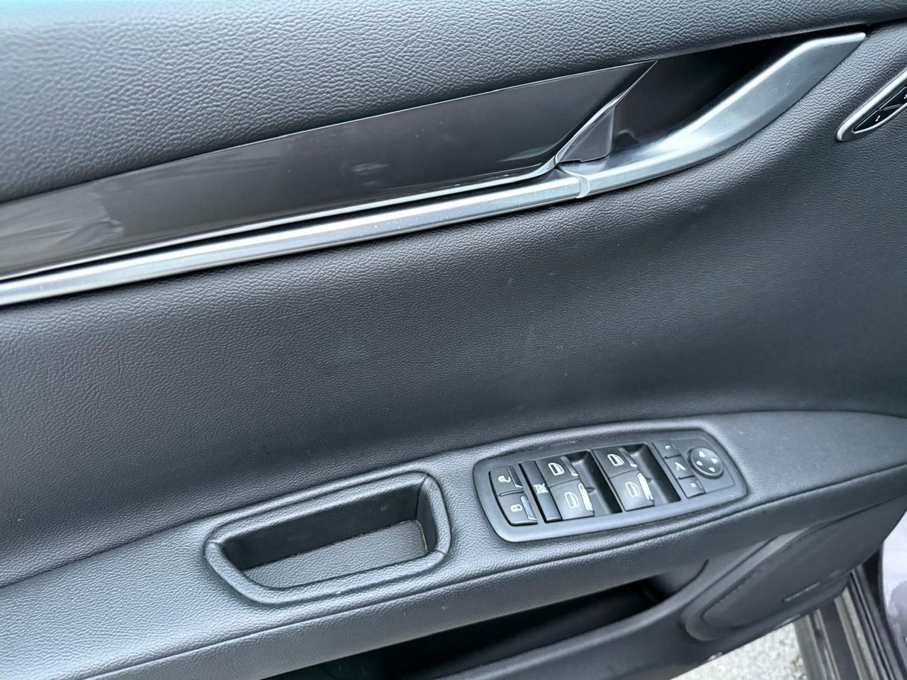 Maserati Ghibli 3.0 V6 DS RWD - Foto 2