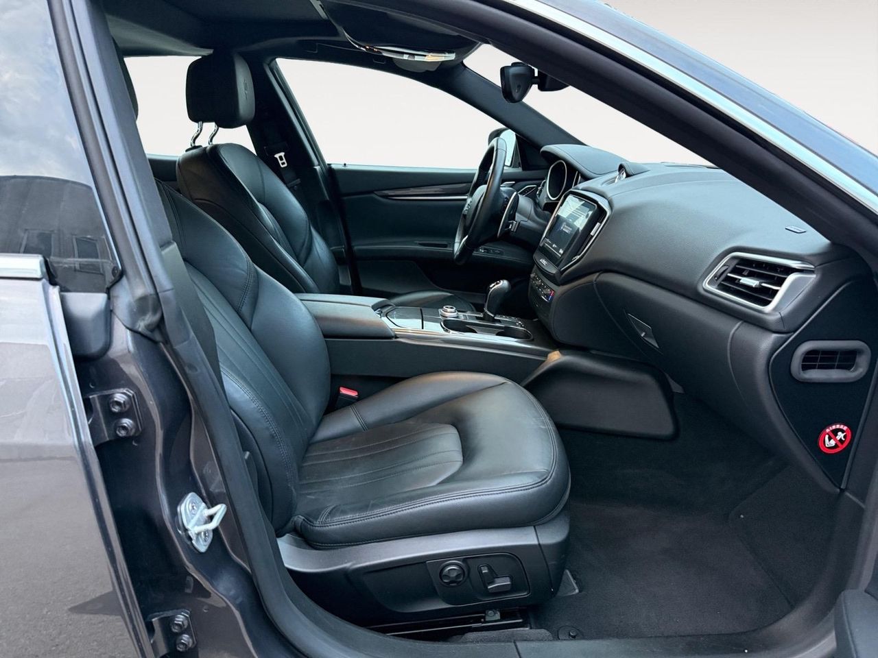 Maserati Ghibli 3.0 V6 DS RWD - Foto 2