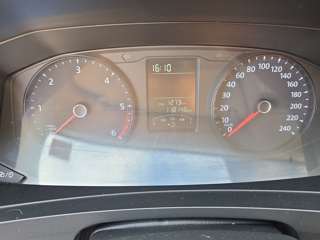 Volkswagen Caravelle Trendline Corto 2.0 TDI BMT CAMPERIZADA - Foto 2