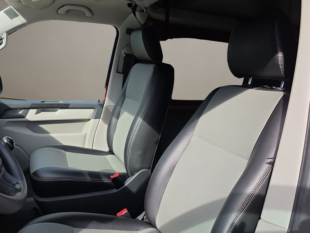 Volkswagen Caravelle Trendline Corto 2.0 TDI BMT CAMPERIZADA - Foto 2