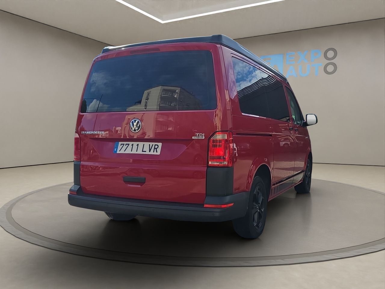 Volkswagen Caravelle Trendline Corto 2.0 TDI BMT CAMPERIZADA - Foto 2