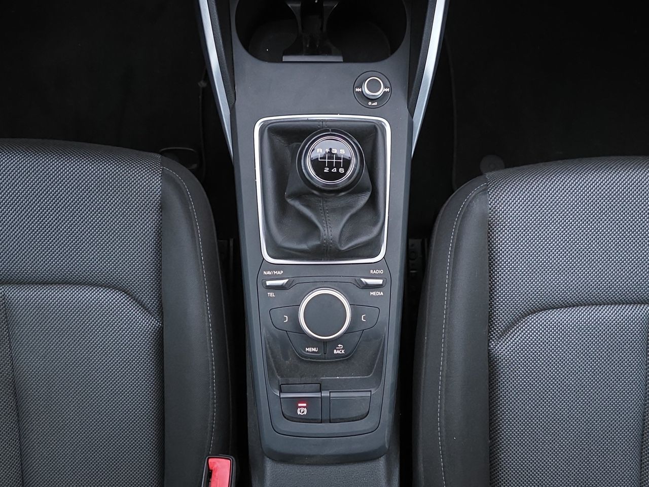 Audi Q2 sport edition 1.6 TDI - Foto 2