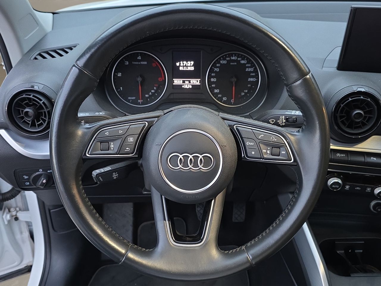 Audi Q2 sport edition 1.6 TDI - Foto 2